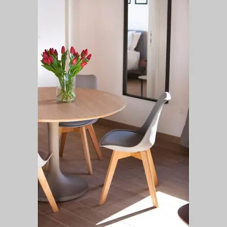 Апартаменты Modern Flat By The Colosseum *